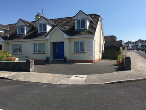 Delightful Dormer Bungalow Ideal For Exploring The West Of Ireland