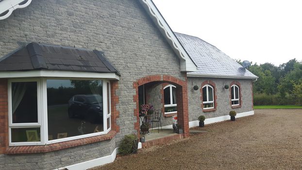 Charming Country 4 Bedroom Dormer Bungalow Looking For Easter