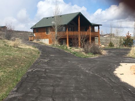 Mountain Cabin Overlooking Bear Lake Idaho Ut Near Yellowstone