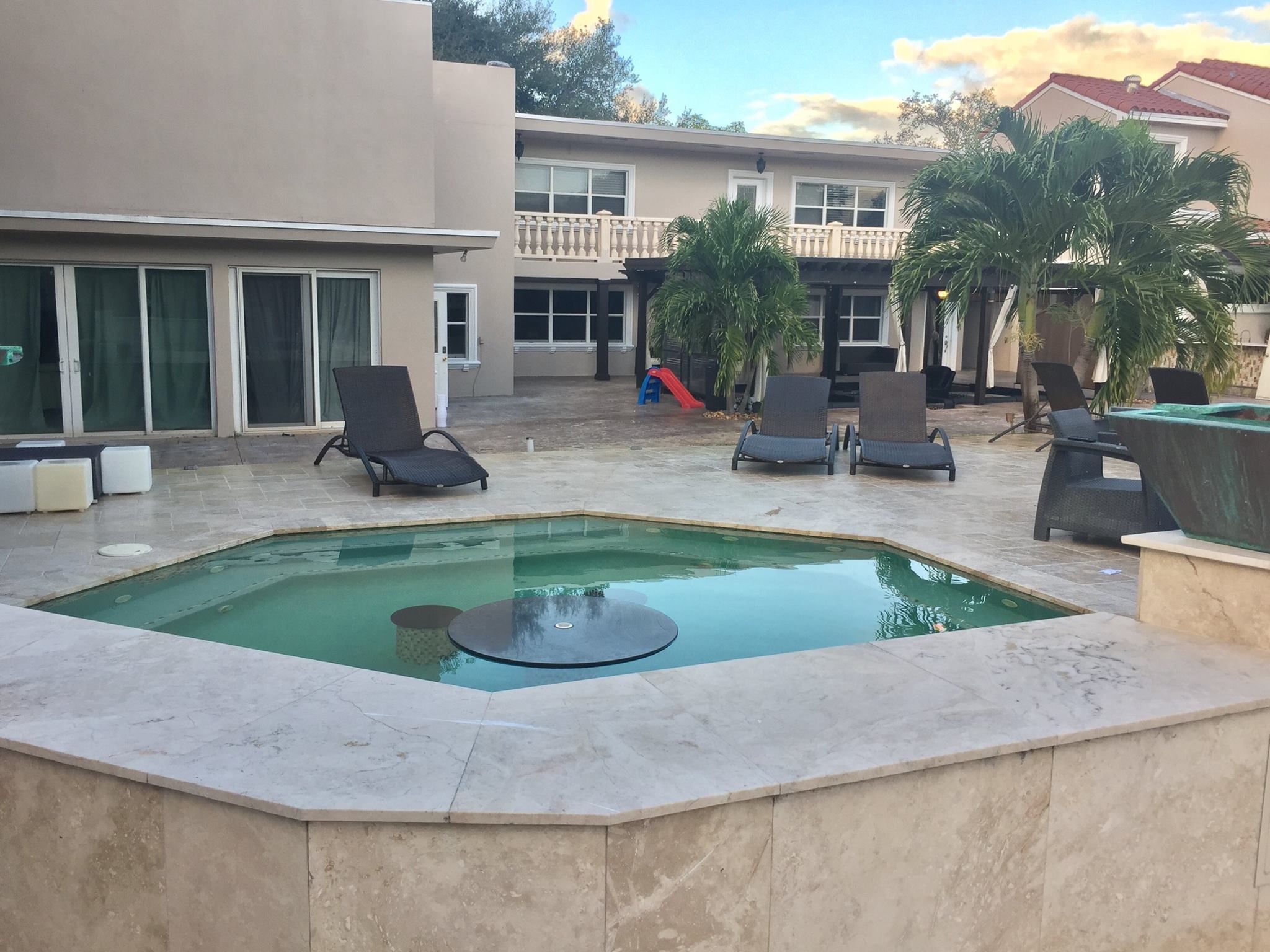 CASA CLUB MIA 12BEDROOM POOL, SPA, JACUZZI BBQ VILLA