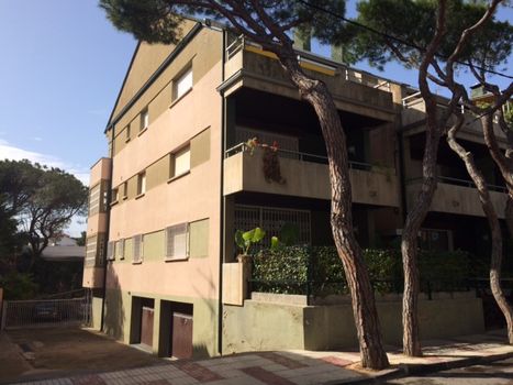 Apartment Near The Beach Close To Barcelona Tourist Use Home