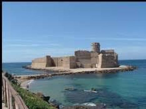 Beach House In Calabria Praialonga Village Le Castella Isola