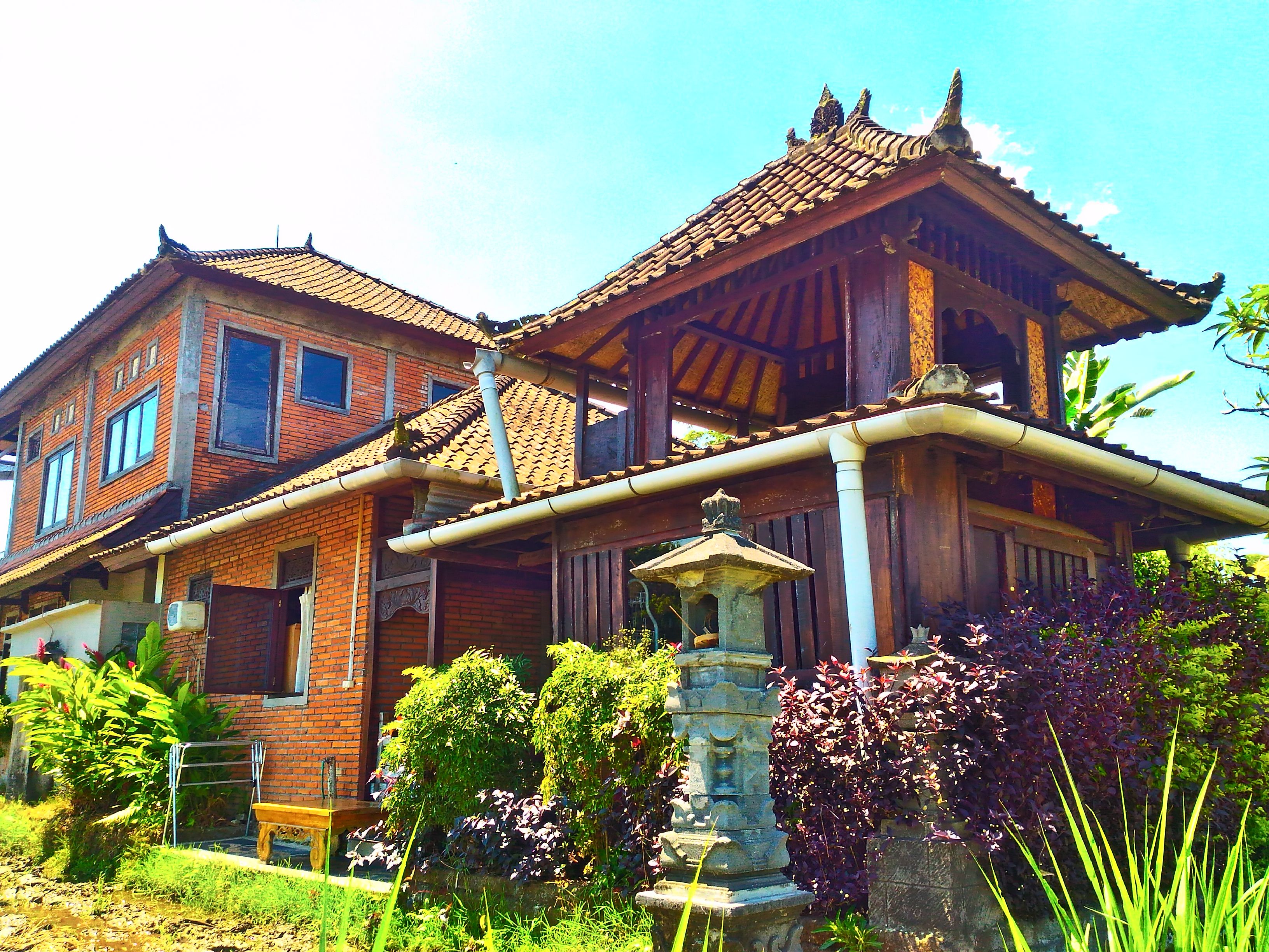 Family 2 bedroom home + Real Bali experience in quiet village