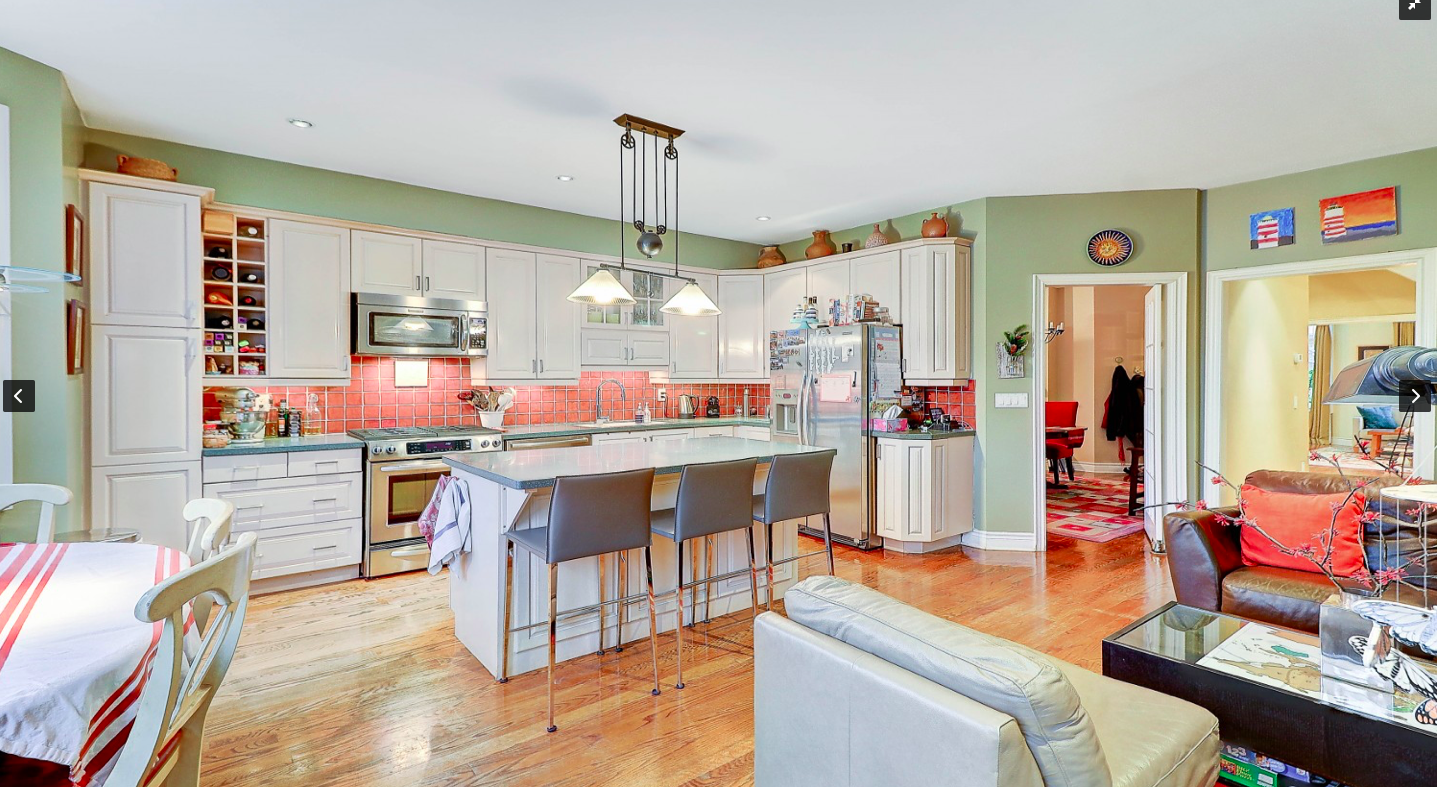 Central Toronto, family friendly neighbourhood, walk everywhere