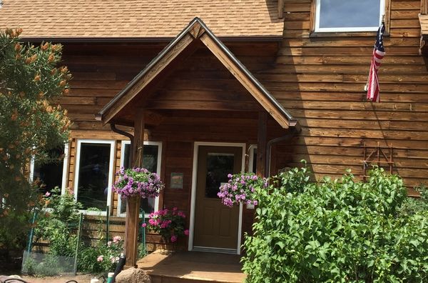 Spacious & Relaxing Mountain Retreat in Southern Colorado