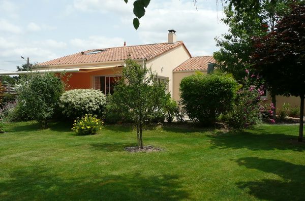 Welcome to Nantes, entre Bretagne, Châteaux de la Loire et La Rochelle / Recherche pour été 2026