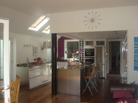 Spacious 4 Bedroom House In Central Oxford One Hour From