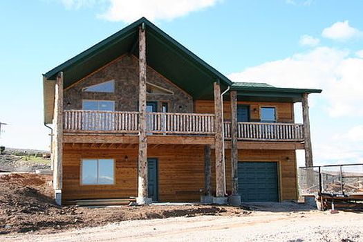 Mountain Cabin Overlooking Bear Lake Idaho Ut Near Yellowstone