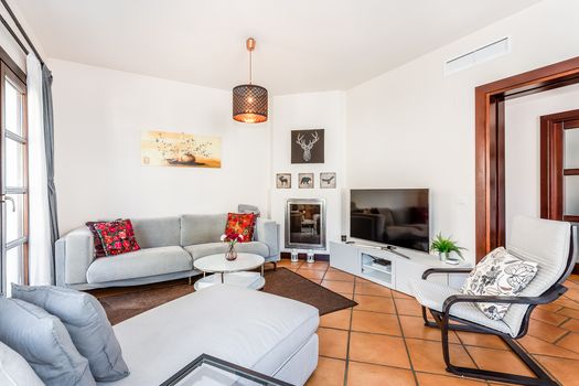 https://api.homeexchange.com/6434474?quality=80&height=350&keep-ratio=true